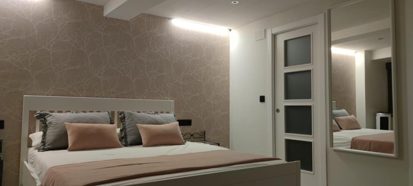 La Casita De Sofia Apartment Монфорте де Лемос Екстериор снимка